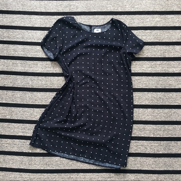 Old Navy Dresses & Skirts - Short-sleeved shift dress
